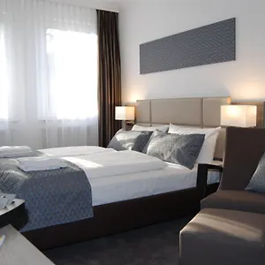 3* Hotel Dom Am Romerbrunnen