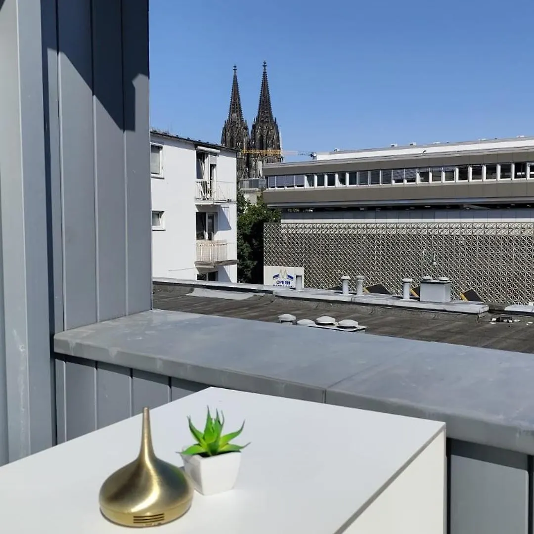 Appartement Sunset - Du, Deine Truppe Und Eine Einzigartige Stadt - Cologne